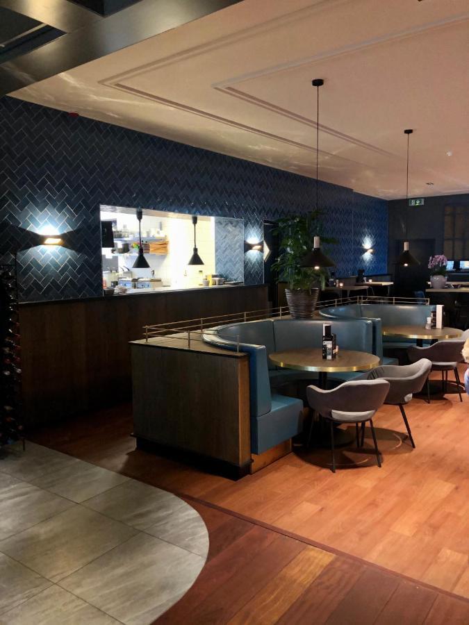 Hotel Grandcafe De Doelen Франкер Экстерьер фото